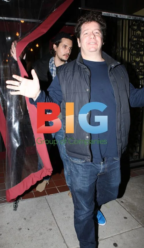 Jeff Ross and John Mayer enjoy sushi