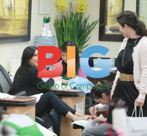 Kim Kardashian at Nail Salon