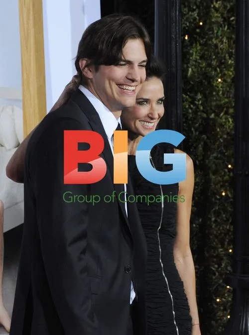 Ashton Kutcher and Demi Moore at "No Strings Attached" Premiere