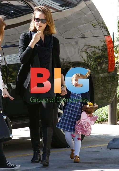 Jessica Alba Takes Daughter Honor Biking