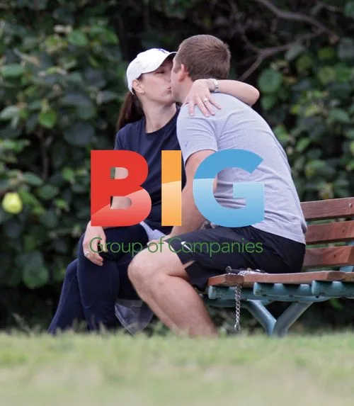 Kate Ritchie Loved Up in Sydney