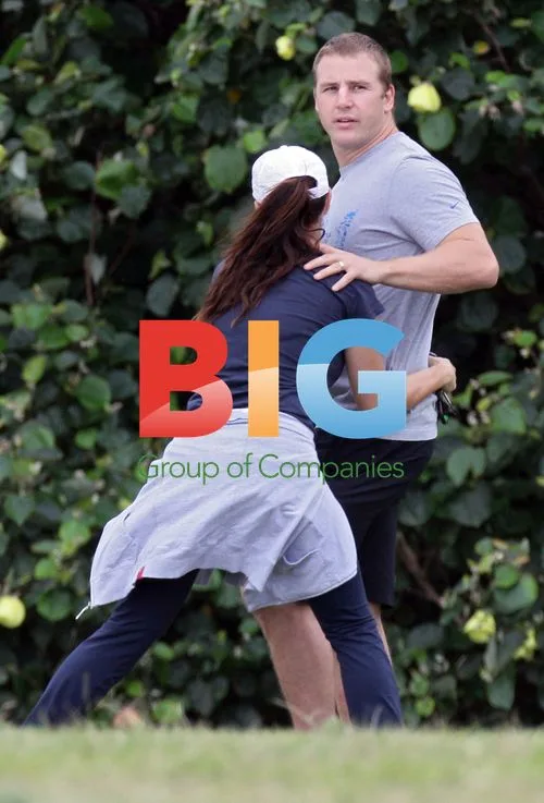 Kate Ritchie and Husband Kissing in Park