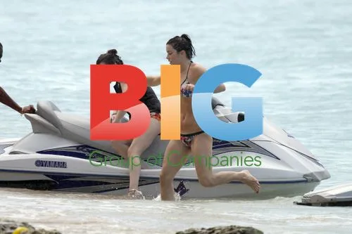 X-Factor's Lucie Jones on Caribbean Holiday