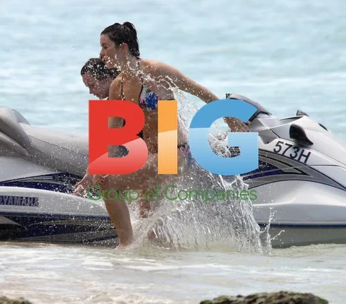 X-Factor Singer Lucie Jones on Caribbean Holiday