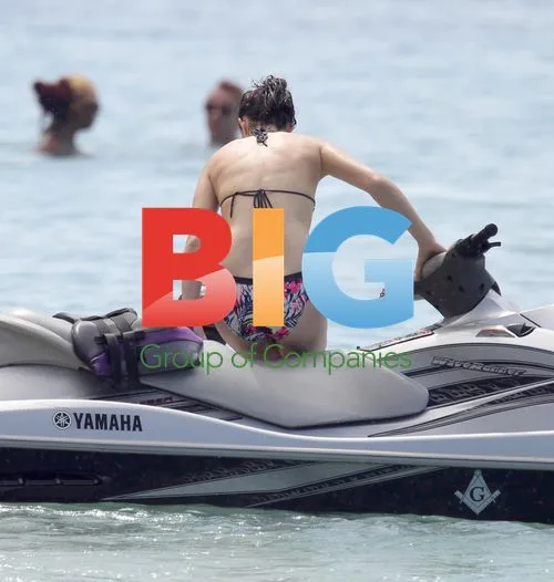 Lucie Jones Spotted on Caribbean Vacation