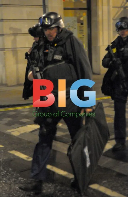 Armed Police Raid Accessorize Store in London