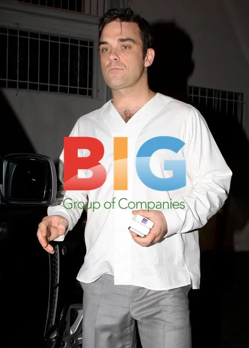 Robbie Williams out in Hollywood