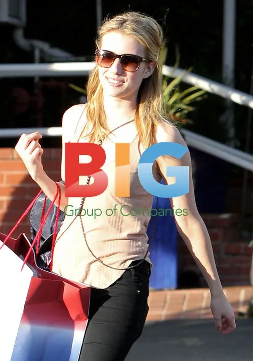 Emma Roberts Leaves Fred Segal