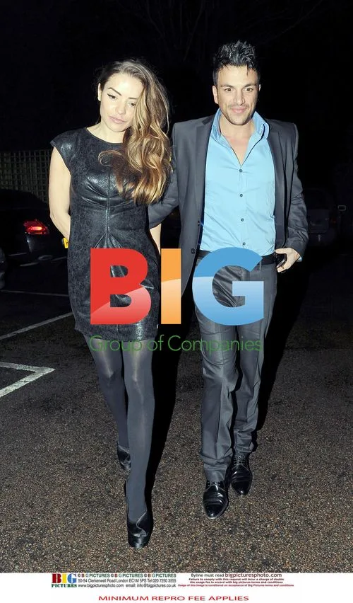 Peter Andre and Elen Rives Dining Out