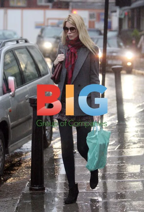 Claudia Schiffer on School Run in London