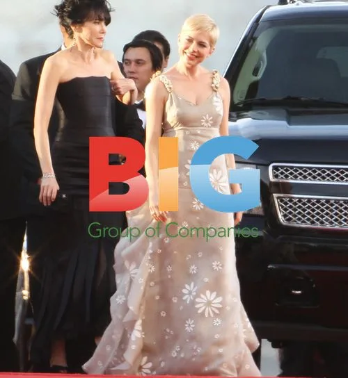Michelle Williams at 2011 Golden Globes
