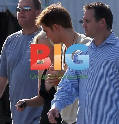 Reese and Robert on Water For Elephants set