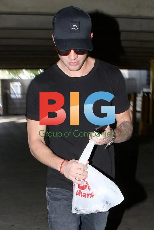 Ryan Phillippe leaving CVS