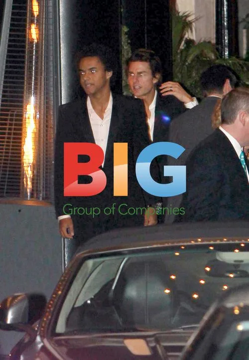 Tom Cruise and son Connor leave restaurant in Beverly Hills
