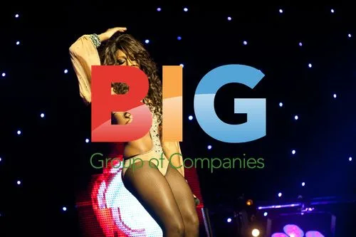 Alexandra Burke Performs in Belfast