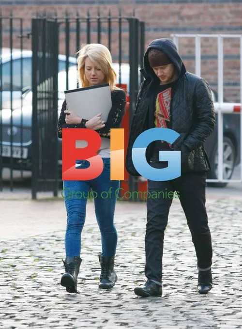 Coronation Street Cast on Set