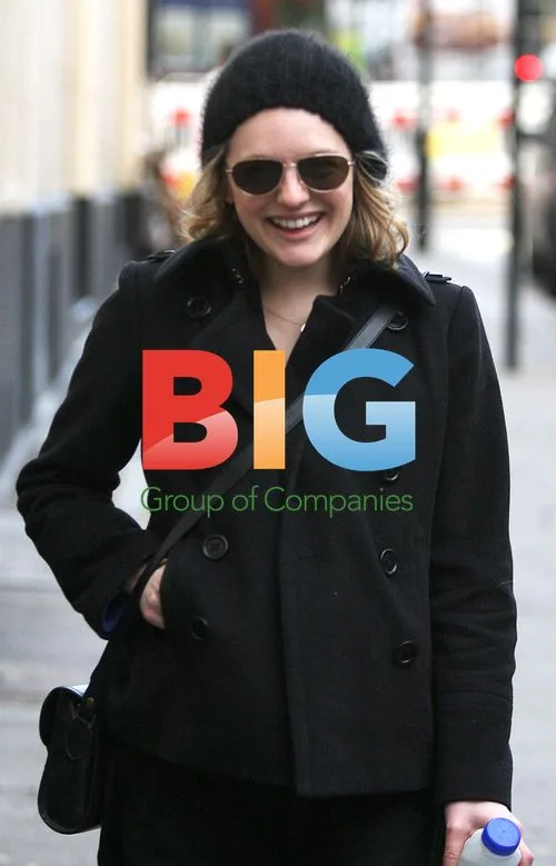 Elizabeth Moss Out in London