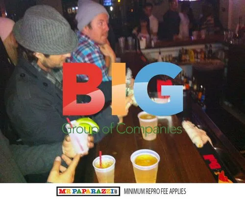 Orlando Bloom Drinks at Pikey's Bar