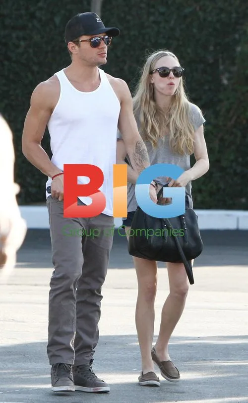Ryan Phillippe and Amanda Seyfried Spotted at Fred Segal