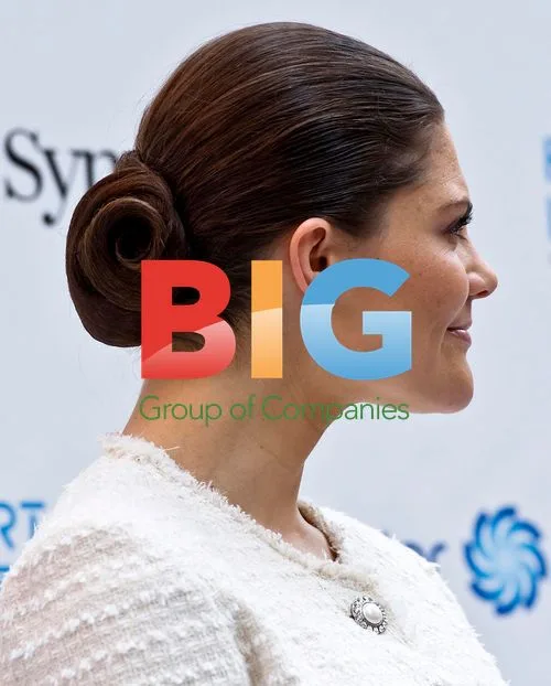 Victoria, Crown Princess of Sweden visits Masdar City