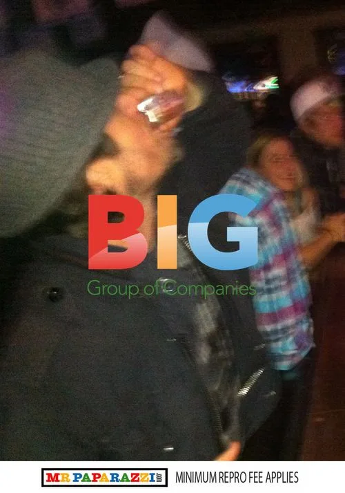 Orlando Bloom Drinks at Pikey's Bar