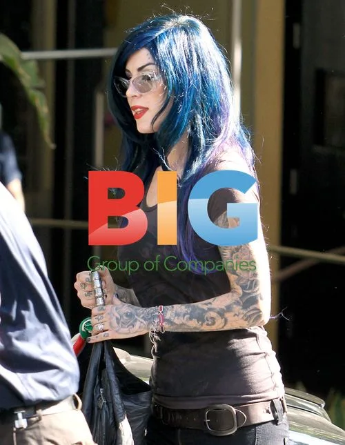 Newly engaged Kat Von D shopping in Beverly Hills