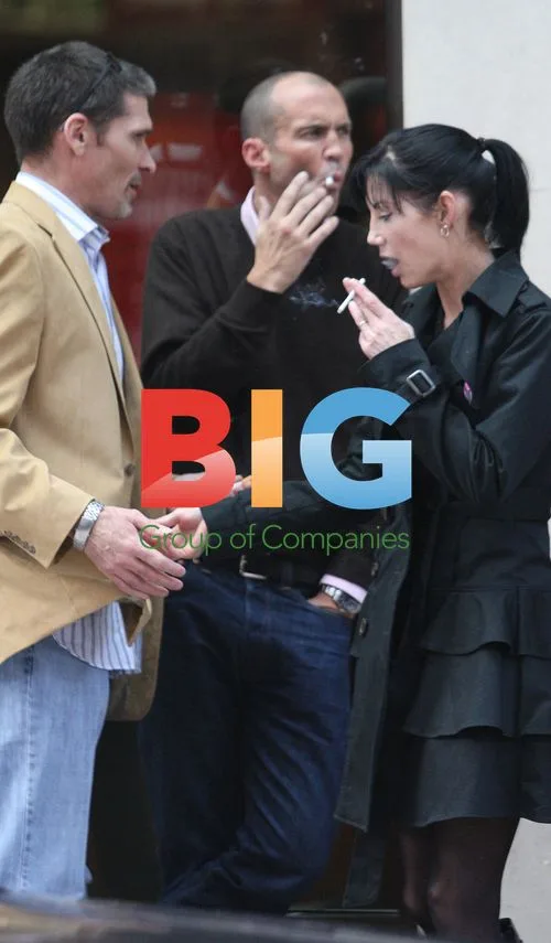 Johnny Vaughan Smoking with Friends