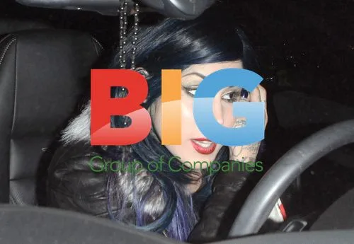 Kat Von D Leaving Tattoo Shop