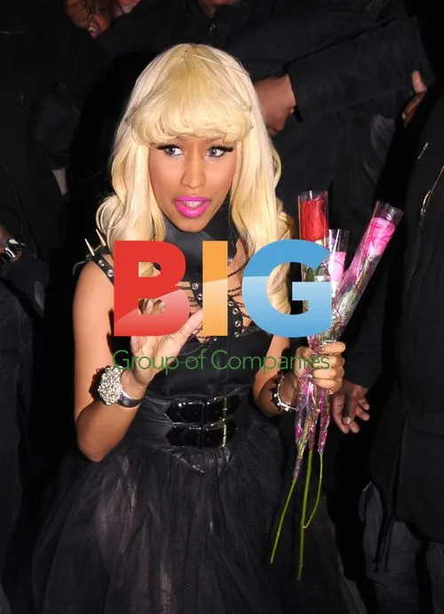 Nicki Minaj Arrives at Studio in London