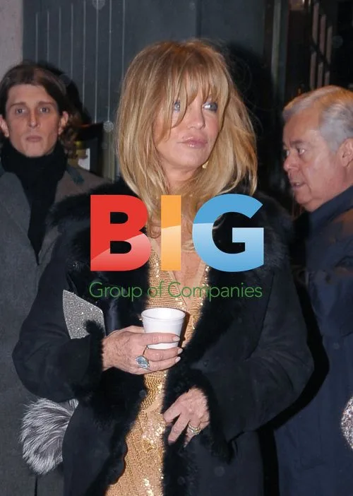 Goldie Hawn Leaving The Ivy in London