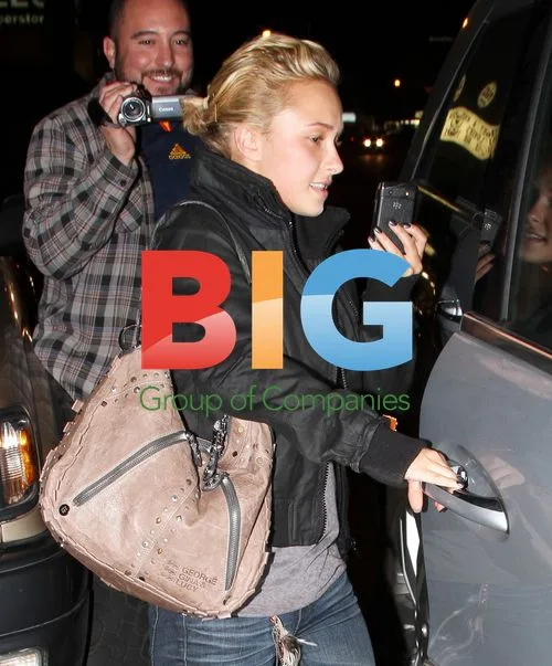 Hayden Panettiere and Wladimir Klitschko at Jerry's Deli