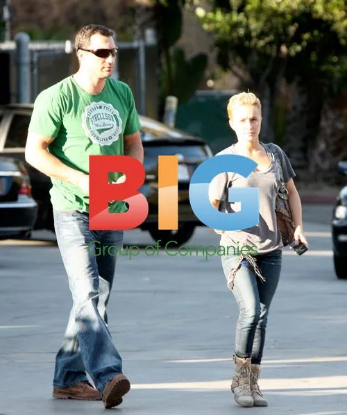 Hayden Panettiere and Wladimir Klitschko at Jerry's Deli