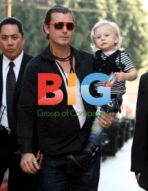 Gavin Rossdale and Sons at Gnomeo And Juliet Premiere
