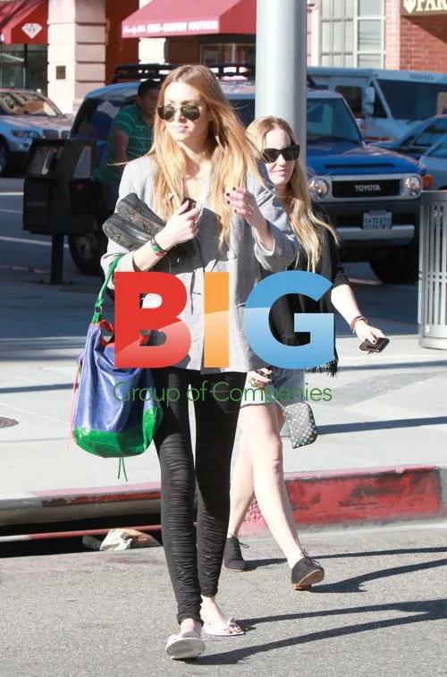 Whitney Port Shopping in Beverly Hills