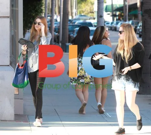 Whitney Port Shopping in Beverly Hills