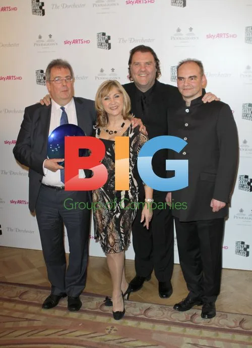 Lesley Garrett Arrives at South Bank Awards