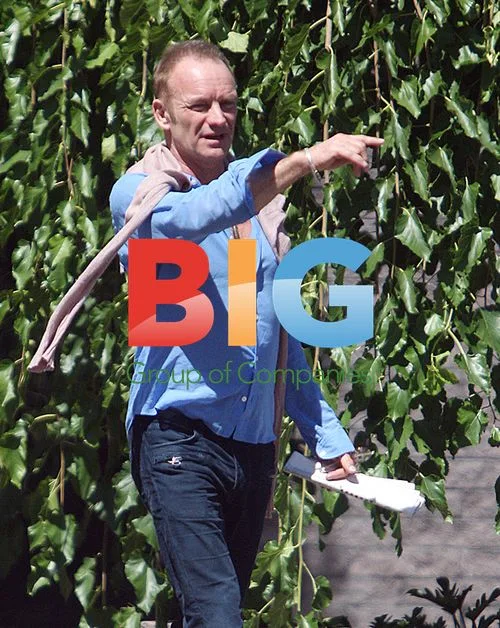 Sting Visits Western Australia University