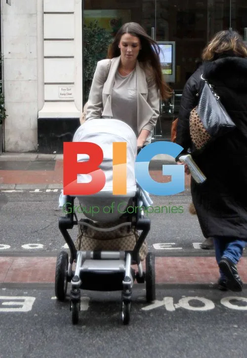 Danielle Lloyd Gets Hair Extensions