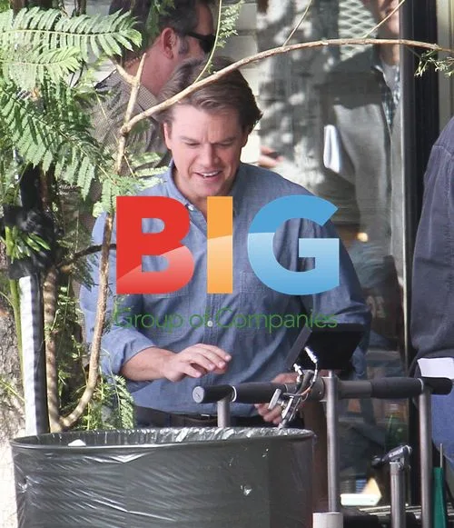 Matt Damon filming 'We Bought a Zoo'