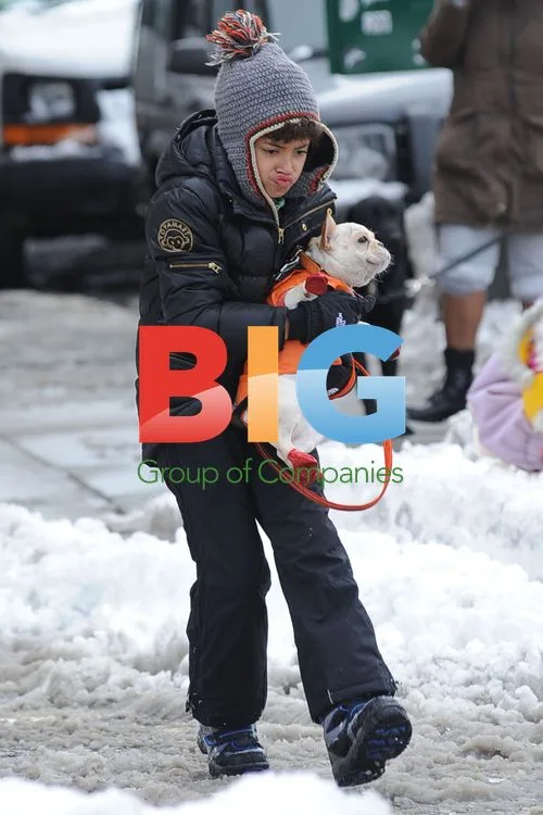 Hugh Jackman throws snowballs in NYC