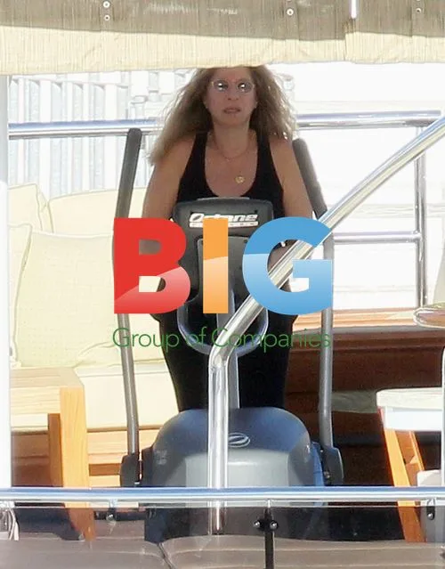 Barbra Streisand and Josh Brolin on Caribbean Vacation