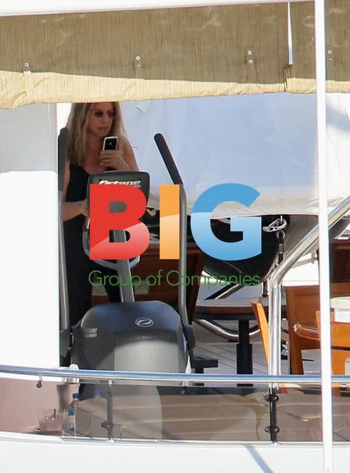 Barbra Streisand and Josh Brolin on Caribbean Holiday