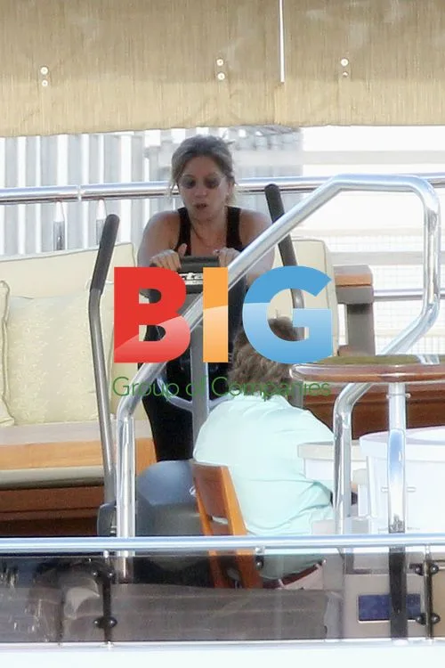 Barbra Streisand and Josh Brolin in Caribbean