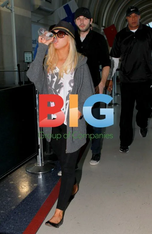 Christina Aguilera and boyfriend at LAX