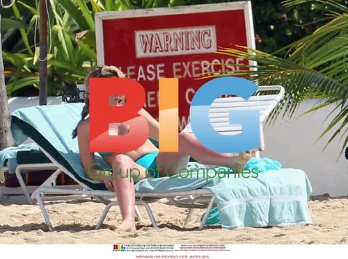 Claire Sweeney Relaxes in Caribbean