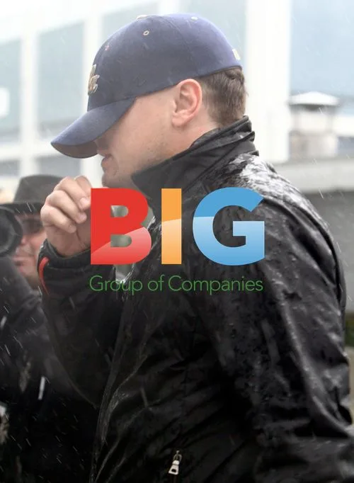 Leonardo DiCaprio Braves Rain