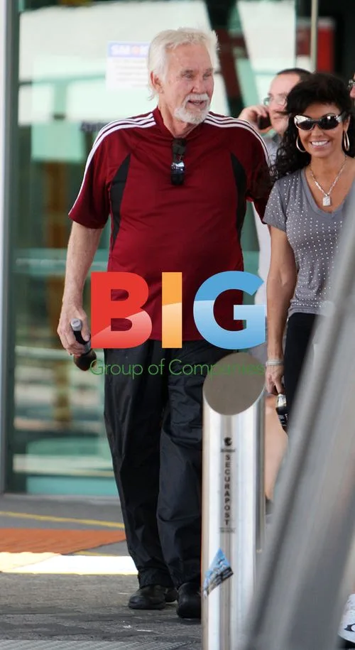 Kenny Rogers at Perth Airport