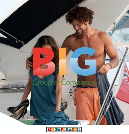 Funda Onal spotted with mystery man on yacht