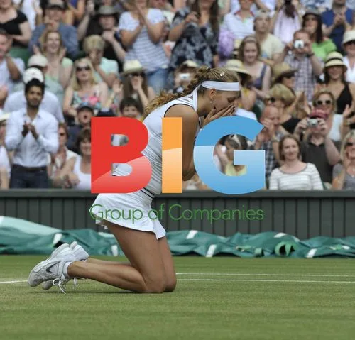 Petra Kvitova v Maria Sharapova at Wimbledon 2011