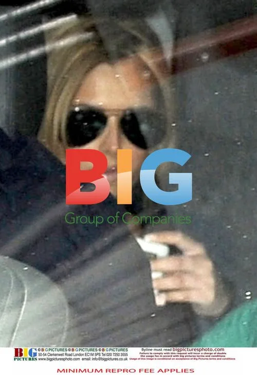 Cheryl Cole and Mother Seen Leaving Hotel